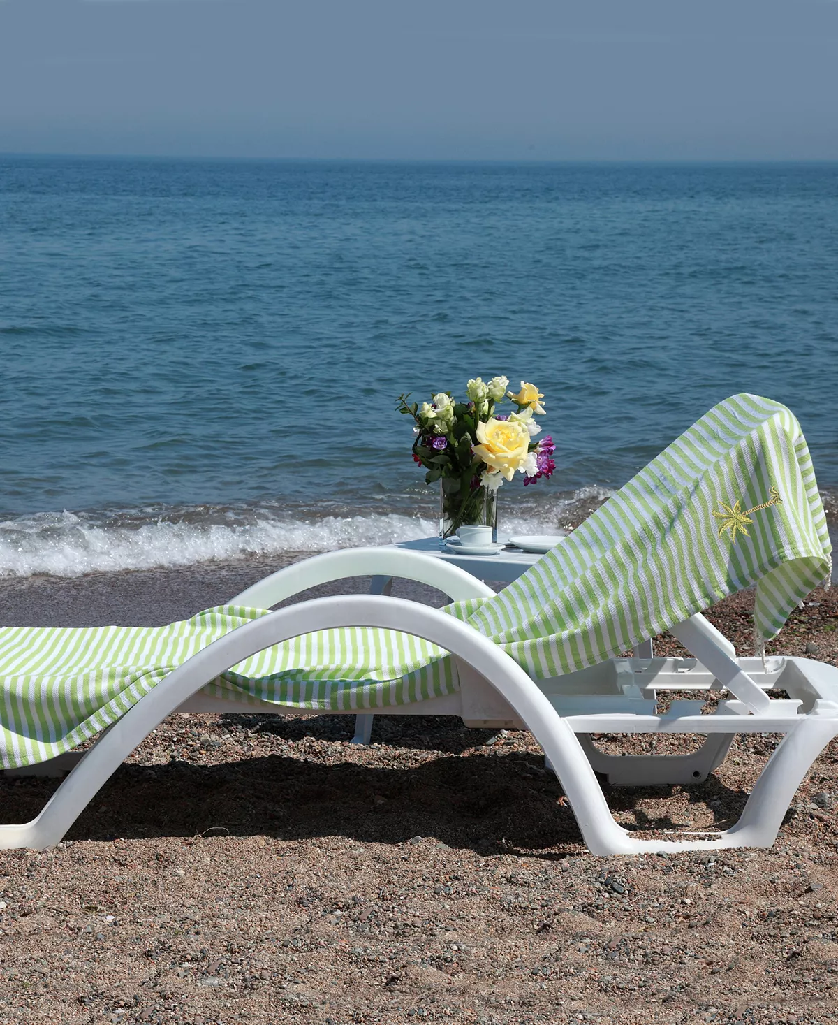 Linum Home Fun In The Sun Breezy Palm Tree Pestemal Beach Towel - Image 3