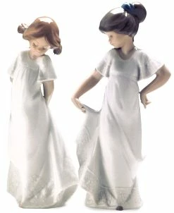 Nao By Lladro How Pretty & How Shy Collectible Figurines