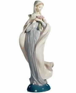Lladró Collectible Figurine, Lady With Flowers